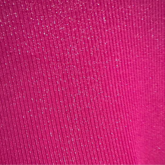 Skims lounge dress in sparkly pink - Picture 5 of 7